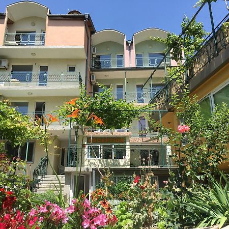 Royal Hostel Варна Екстер'єр фото